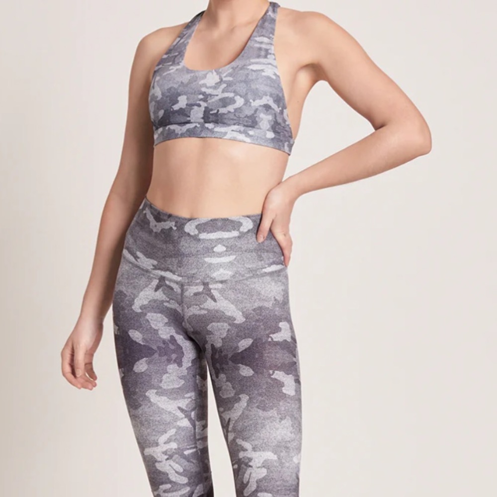 Niyamasol Camo Dream Catcher Sports Bra Small
